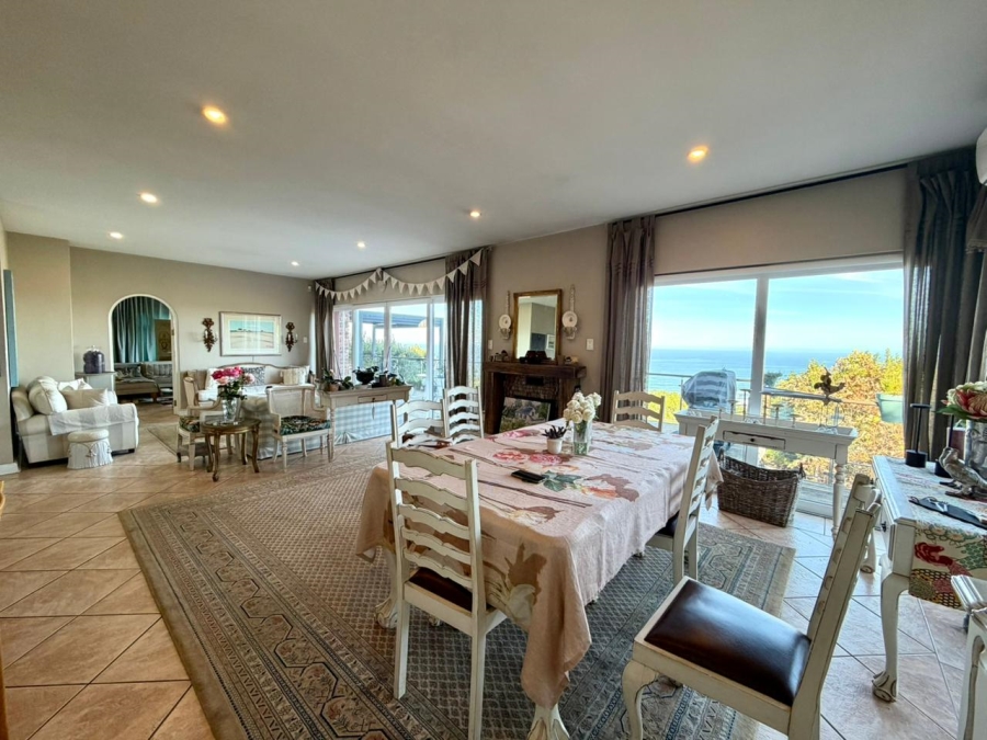 4 Bedroom Property for Sale in Constantia Kloof Western Cape